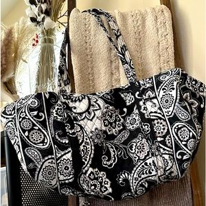 Large Duffel bag black and white Paisley